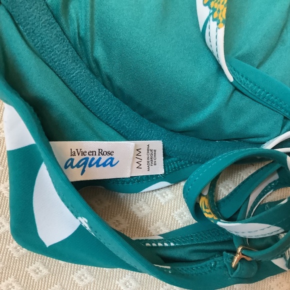 NWOT- La Vie En Rose Push Up Bikini Top - Picture 5 of 5